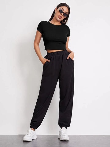 Teen Solid Crew Neck Fitted Crop Top