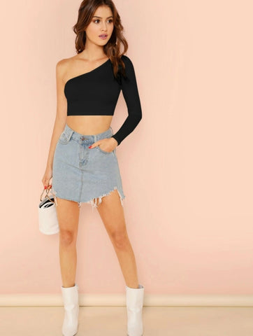 Teen Solid Black One Shoulder Slim Fitted Crop Top