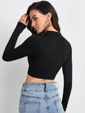 Teen Solid Black Crew Neck Slim Fitted Crop Top